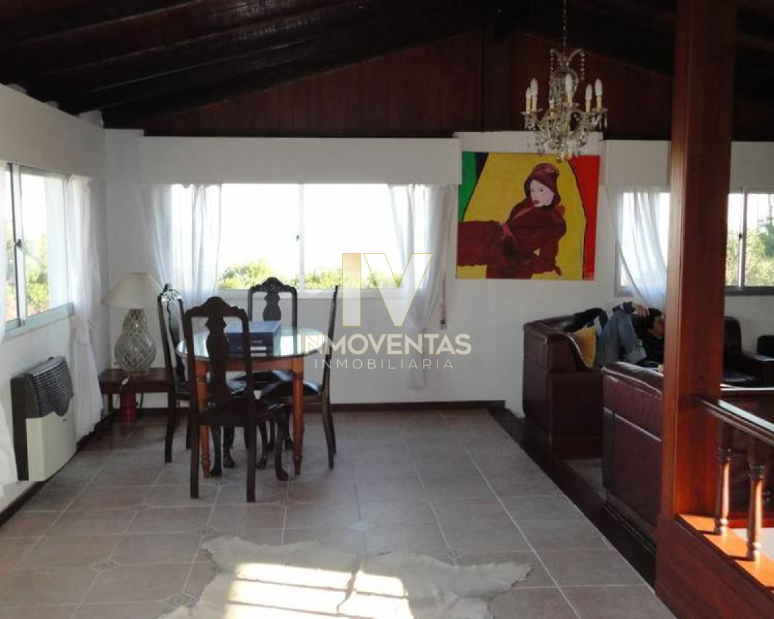 Casa ID.1309 - Venta y alquiler temporario de gran casa en Pinares a una cuadra de la Playa