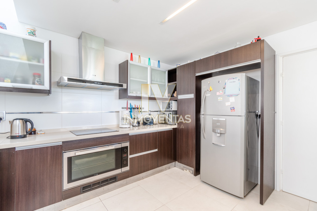 Casa ID.4713 - Casa en el Puerto de Punta del Este en Venta