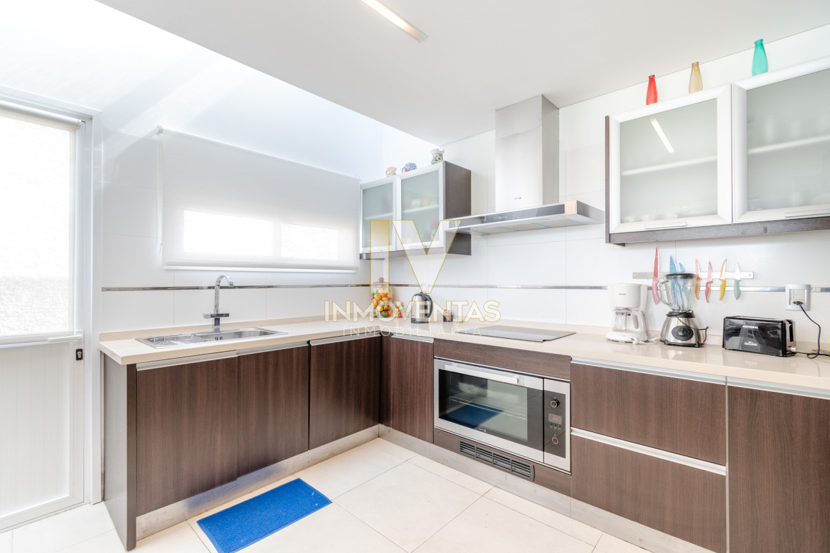 Casa ID.4713 - Casa en el Puerto de Punta del Este en Venta