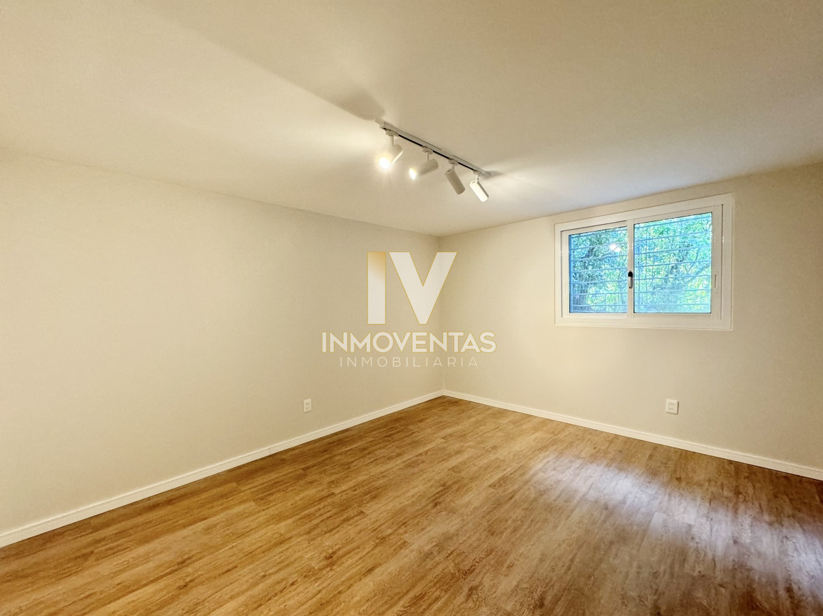 Casa ID.4716 - Casa de 4 dormitorios en venta en Península, Punta del Este.