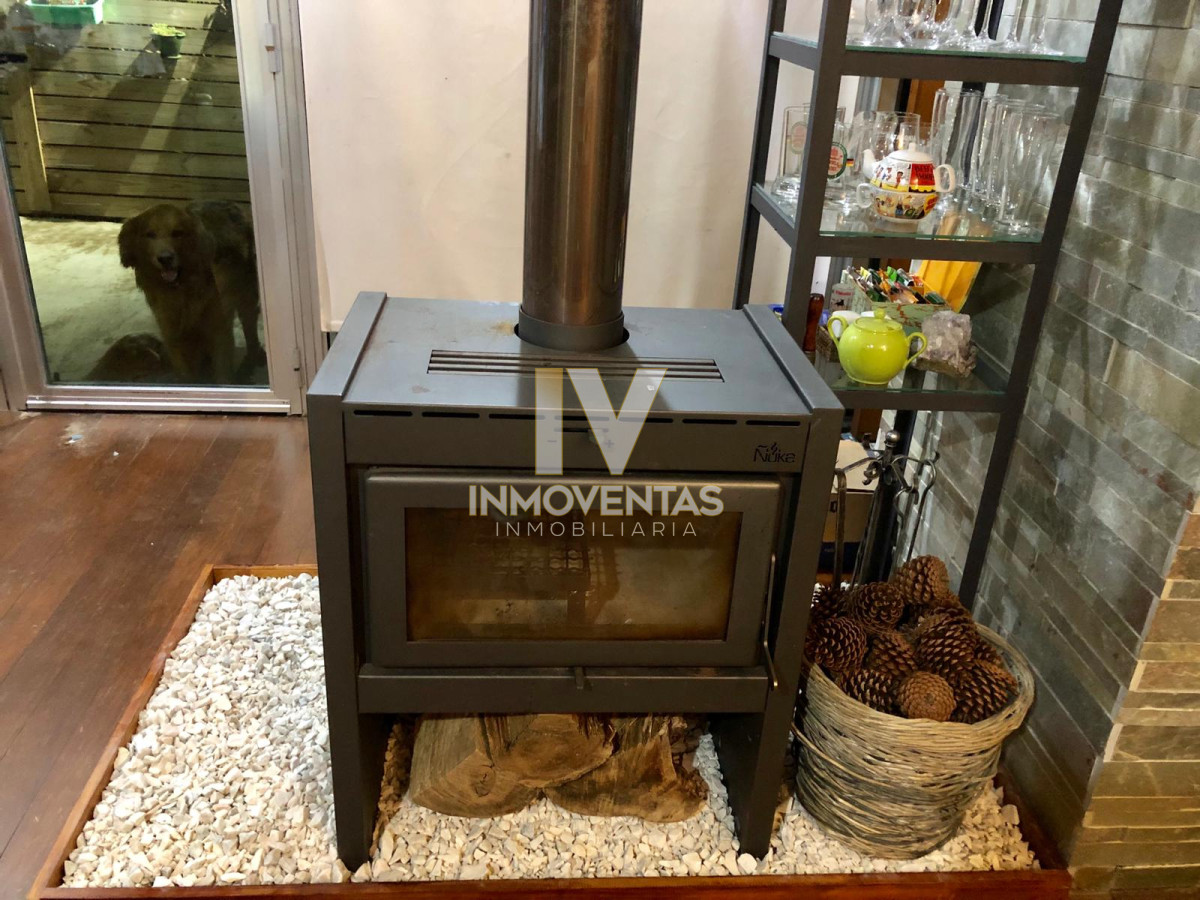 Casa ID.4781 - Casa en Venta de 2 Dormitorios a pocos metros de Playa Mansa - Pinares Punta del Este