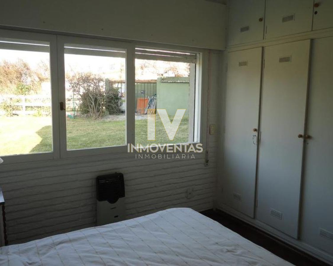 Casa ID.1309 - Venta y alquiler temporario de gran casa en Pinares a una cuadra de la Playa