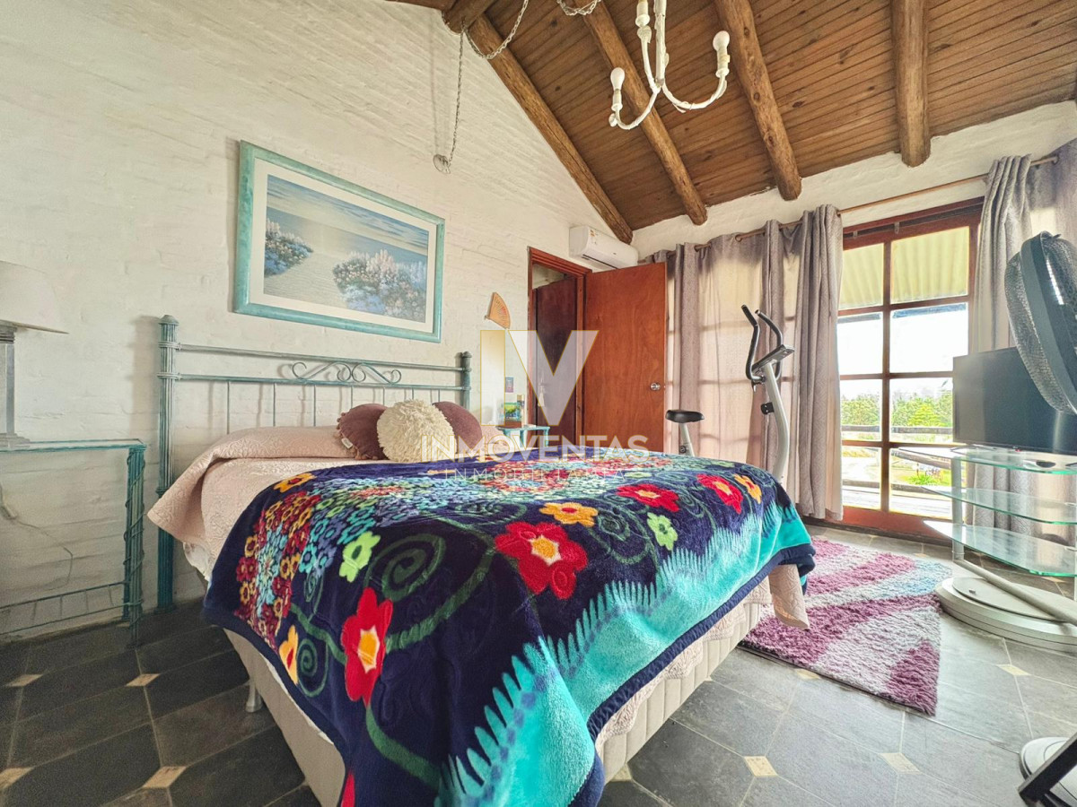 Casa ID.4717 - Casa de cuatro dormitorios en Manantiales