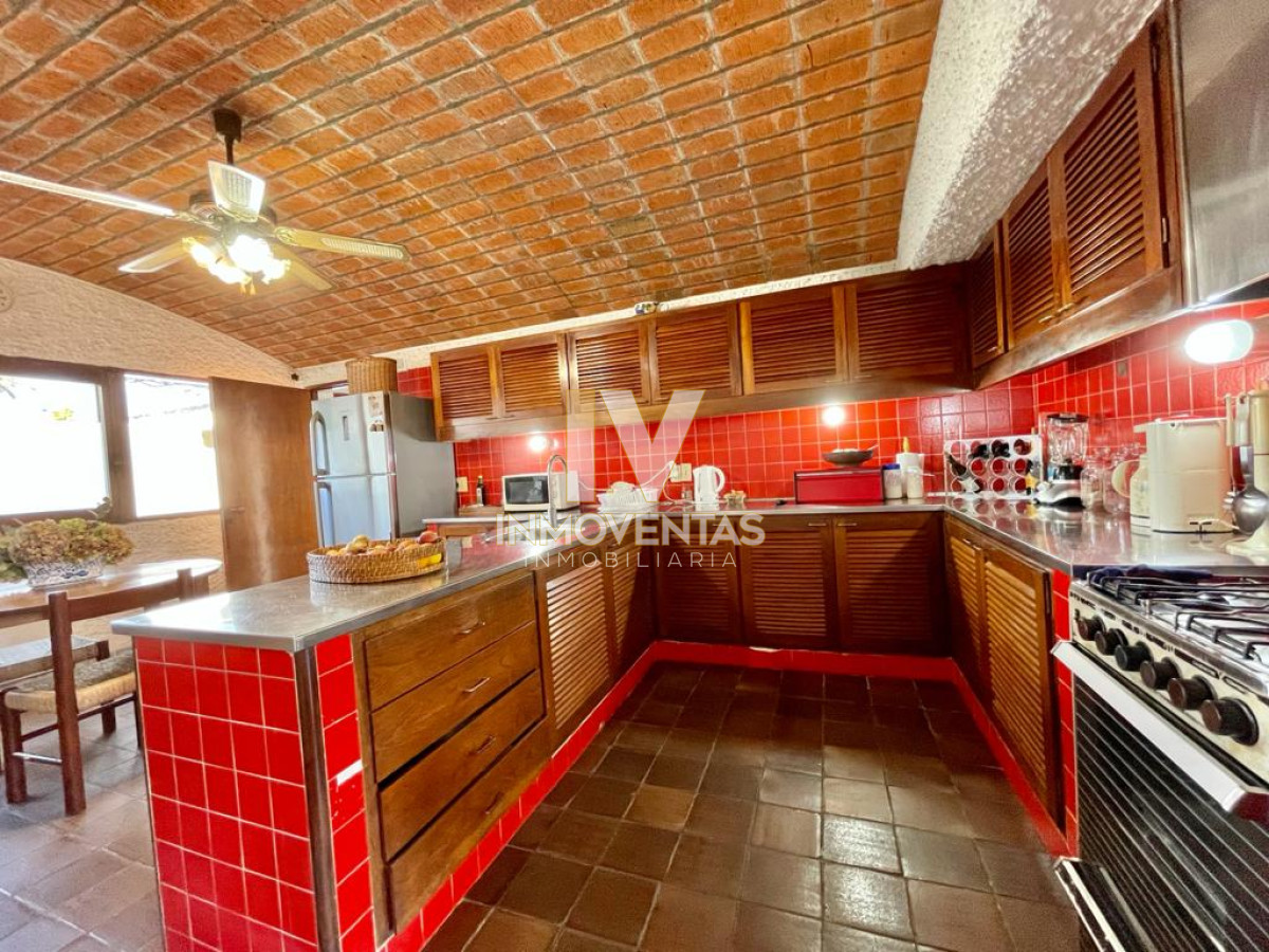 Casa ID.4715 - Casa en Faro de Punta del Este 