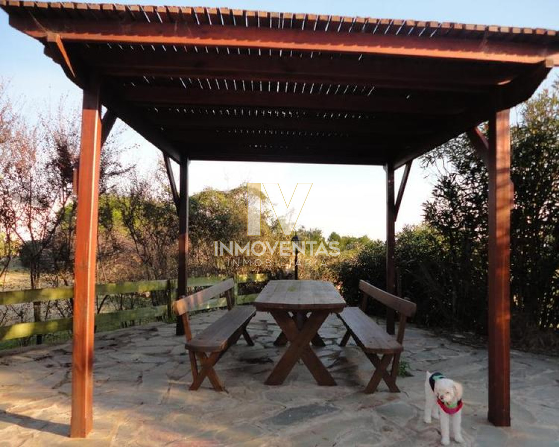 Casa ID.1309 - Venta y alquiler temporario de gran casa en Pinares a una cuadra de la Playa