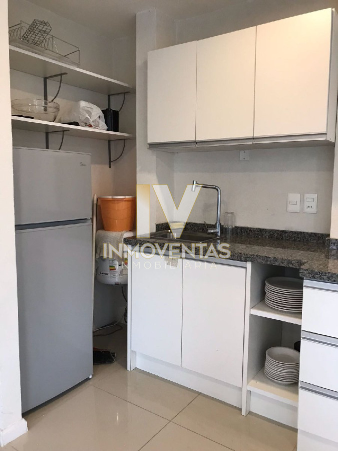 Apartamento ID.1336 - Moderno Apartamento de Dos Dormitorios con Balcón en Venta - Punta del Este