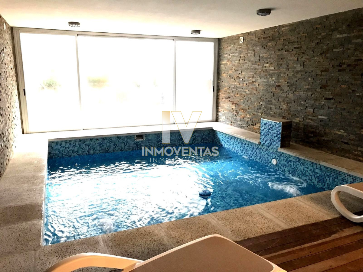 Apartamento ID.1336 - Moderno Apartamento de Dos Dormitorios con Balcón en Venta - Punta del Este