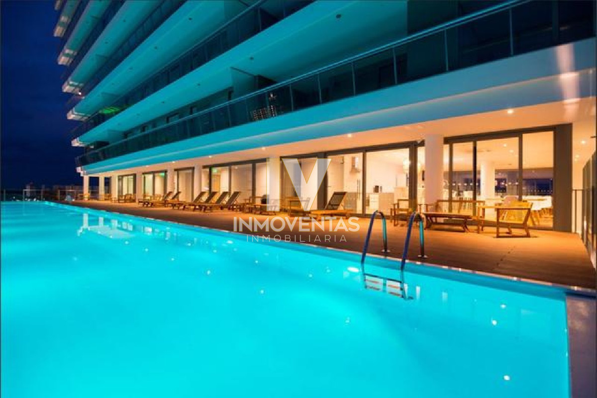 Apartamento ID.4672 - Apartamento de dos dormitorios en suite en Venta en Edificio Onix, Playa Brava