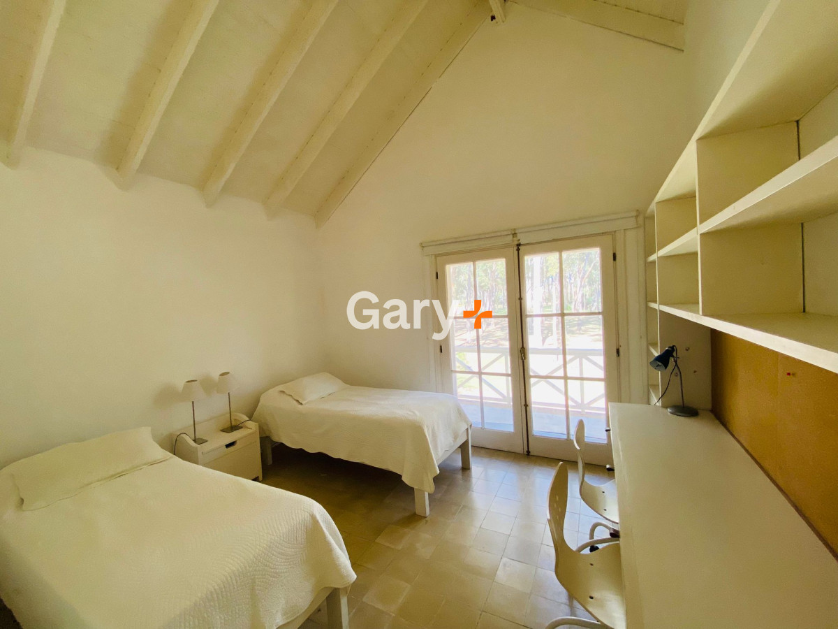 Casa ID.25795 - Casa en Venta Barrio Laguna Blanca Punta del Este Cuatro Dormitorios