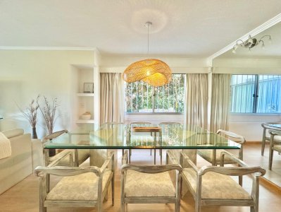 Mansa,primera línea, departamento de 3 dormitorios  - LAT3582A