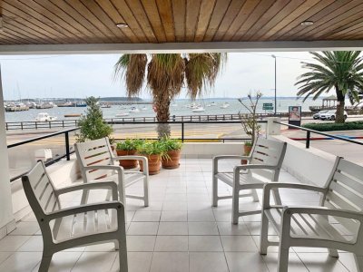 Apartamento frente al Puerto