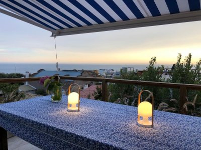 Alquiler cuatro dormitorios en suite en Manantiales - NDM7097A