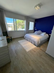 Alquiler cuatro dormitorios en suite en Manantiales - NDM7097A