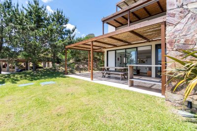 Gran apartamento de un dormitorio en venta, complejo Quartier Punta Ballena