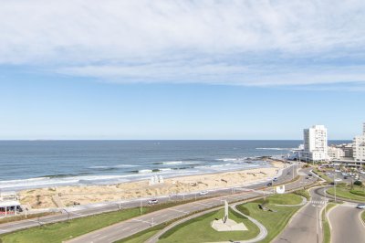 Imperiale Apartamento Punta del Este Tres Dormitorios en Suite