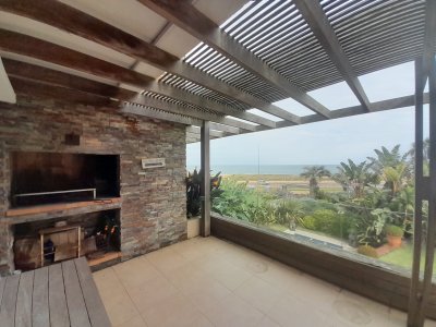Venta de espectacular apartamento en edifico Selenza, Manantiales 