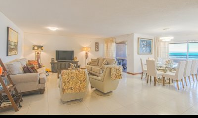 Penthouse Apartamento en Venta en Punta del Este