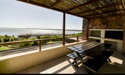 Venta y alquiler temporario de Apartamento esquinero en Complejo Quartier Punta Ballena