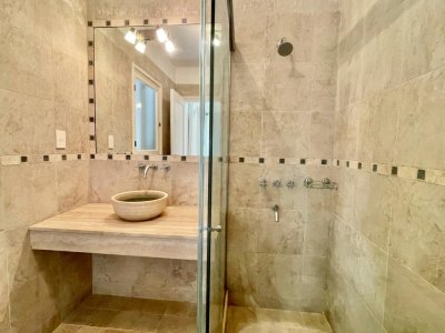 hermosa casa en venta en playa brava a cuadra y media del mar  - ndm4698c