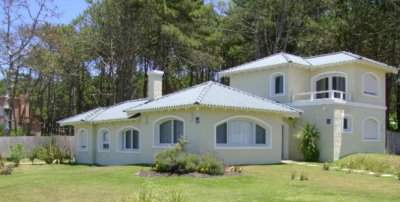 Espléndida casa en Montoya 