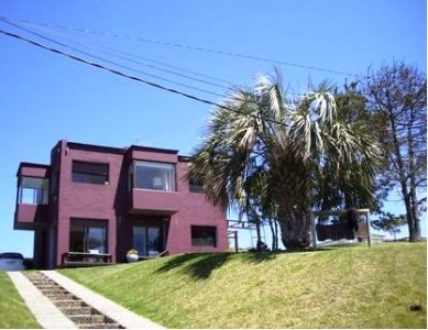 Casa frente al mar en Punta Piedras, 4 dormitorios 