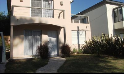 Casa en Alquiler La Barra Punta del Este