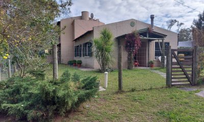 Casa en venta en Manantiales Bs As