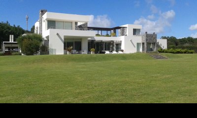 Chacra con Casa en Venta Mangrullos de Punta Piedra
