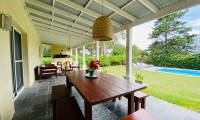 Casa en La Barra, Montoya