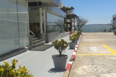 Hotel en Venta en Punta del Este a pasos del puerto