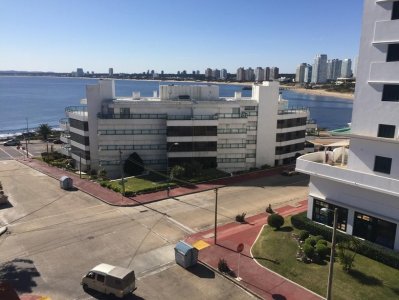 Hotel en Venta en Punta del Este a pasos del puerto