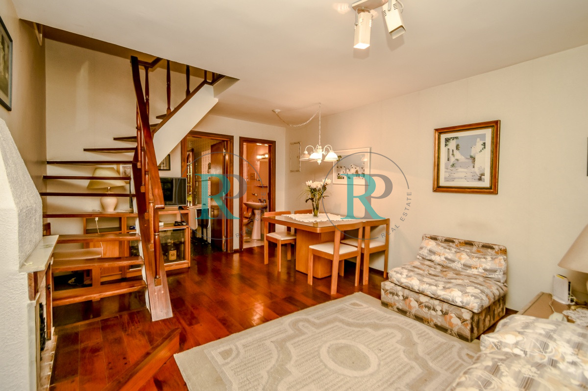 Apartamento ID.1224 - Venta de apartamento estilo casa en Playa Mansa