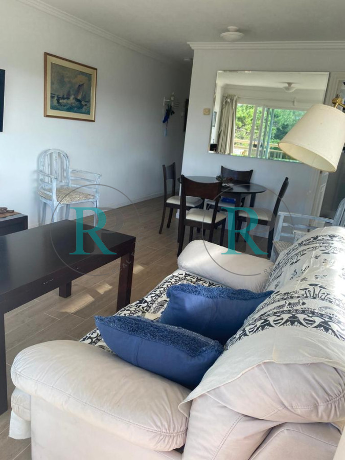 Apartamento ID.1226 - Moderno apartamento de 2 Dormitorios 