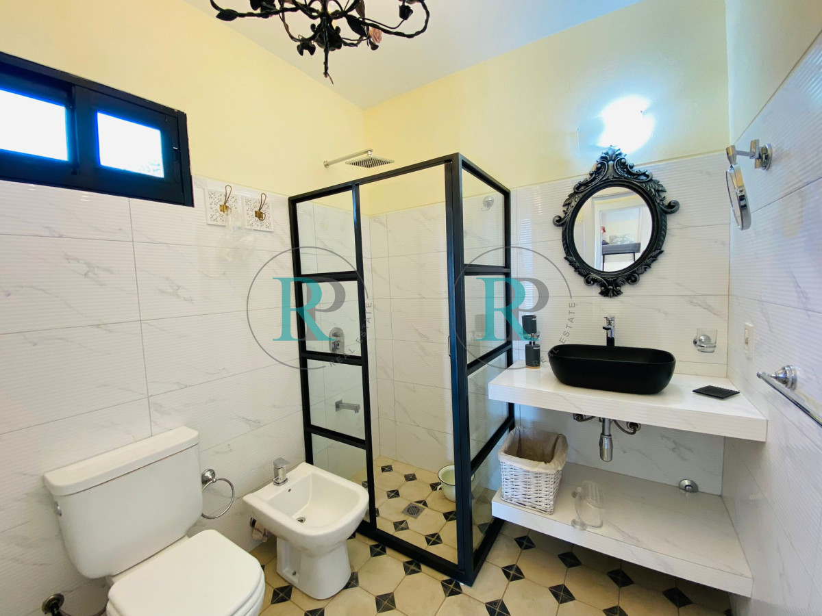 Casa ID.598 - Casa de dos dormitorios en alquiler en La Barra