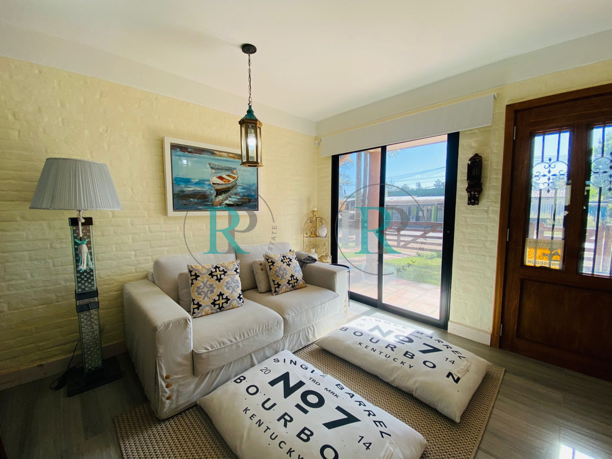 Casa ID.598 - Casa de dos dormitorios en alquiler en La Barra