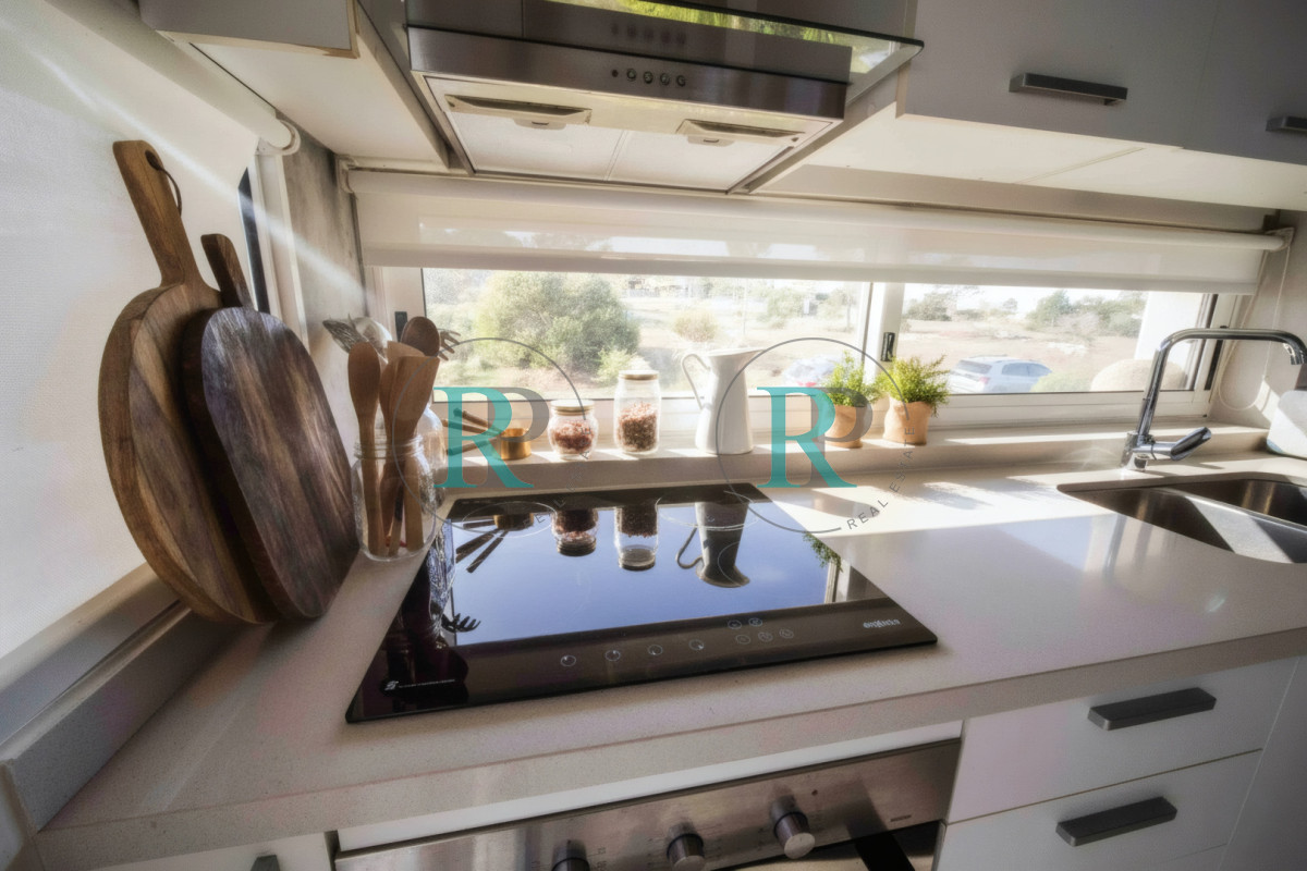 Casa ID.1391 - Casa de Seis Dormitorios en Venta en El Chorro Manantiales, La Barra