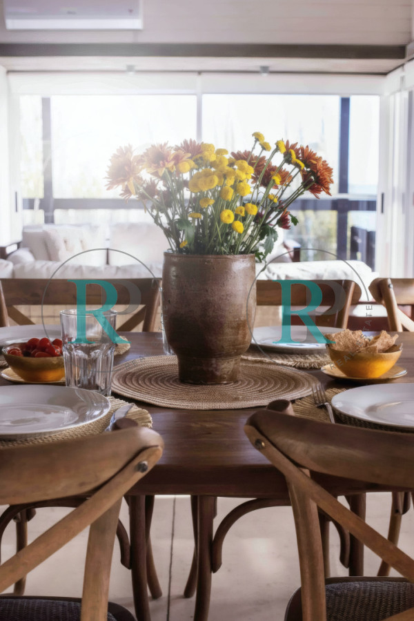 Casa ID.1391 - Casa de Seis Dormitorios en Venta en El Chorro Manantiales, La Barra