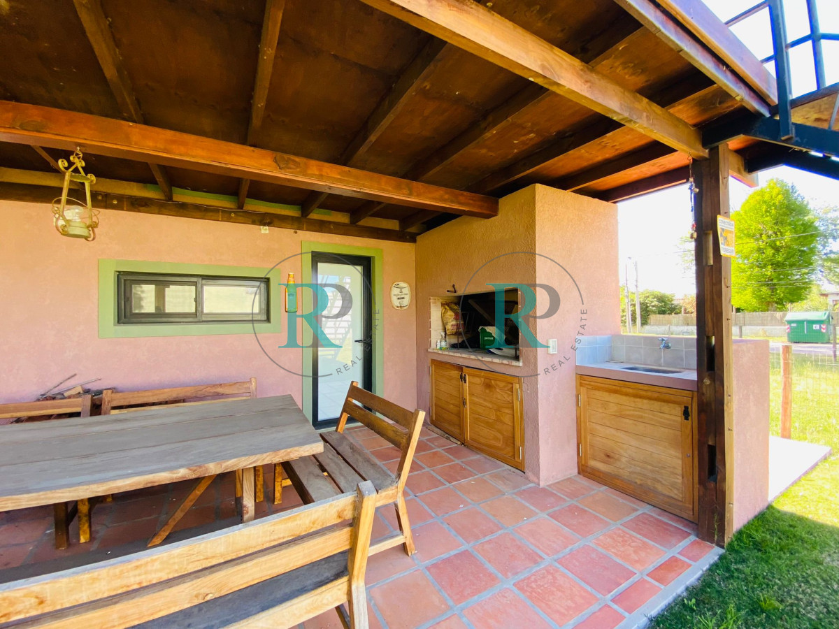 Casa ID.598 - Casa de dos dormitorios en alquiler en La Barra