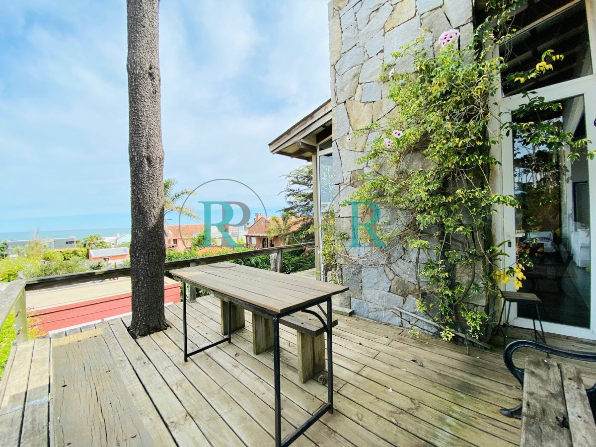 Casa ID.600 - Linda casa en dos plantas en alquiler en Montoya La Barra 