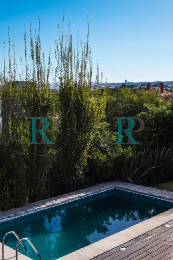 Casa ID.1391 - Casa de Seis Dormitorios en Venta en El Chorro Manantiales, La Barra