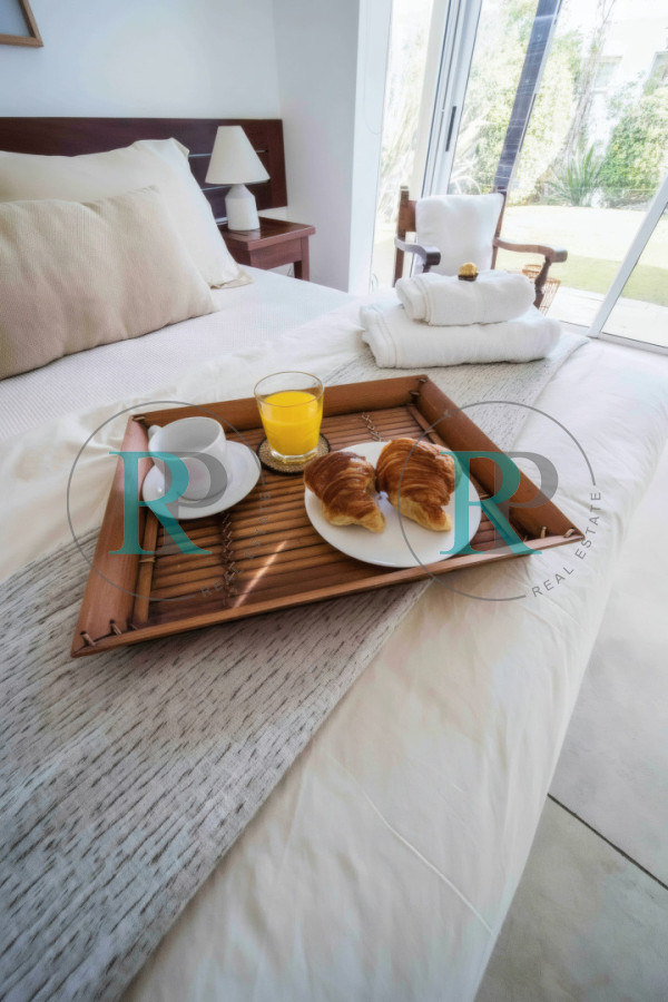 Casa ID.1391 - Casa de Seis Dormitorios en Venta en El Chorro Manantiales, La Barra