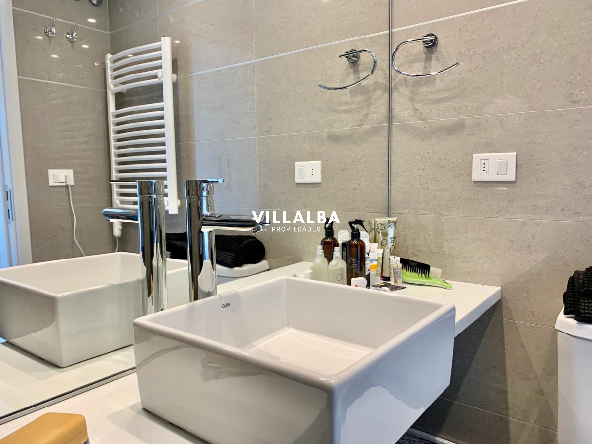 Apartamento ID.4096 - Excelente Apartamento de Dos Dormitorios en Venta