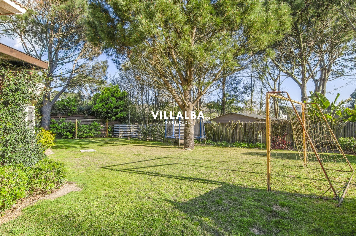 Casa ID.912 - Casa en Venta La Arbolada Punta del Este.
