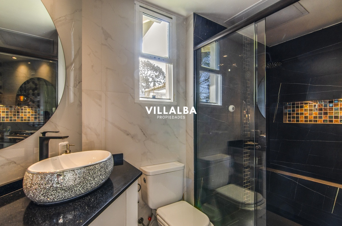 Casa ID.912 - Casa en Venta La Arbolada Punta del Este.
