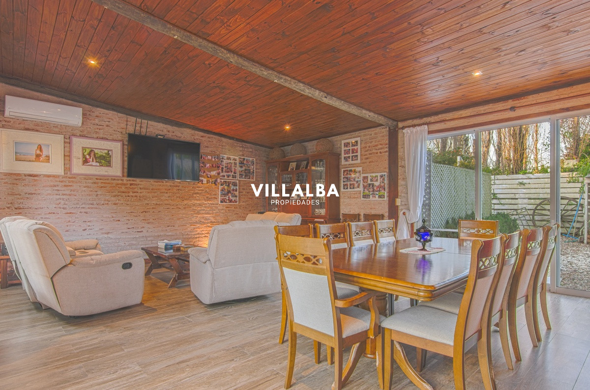 Casa ID.912 - Casa en Venta La Arbolada Punta del Este.