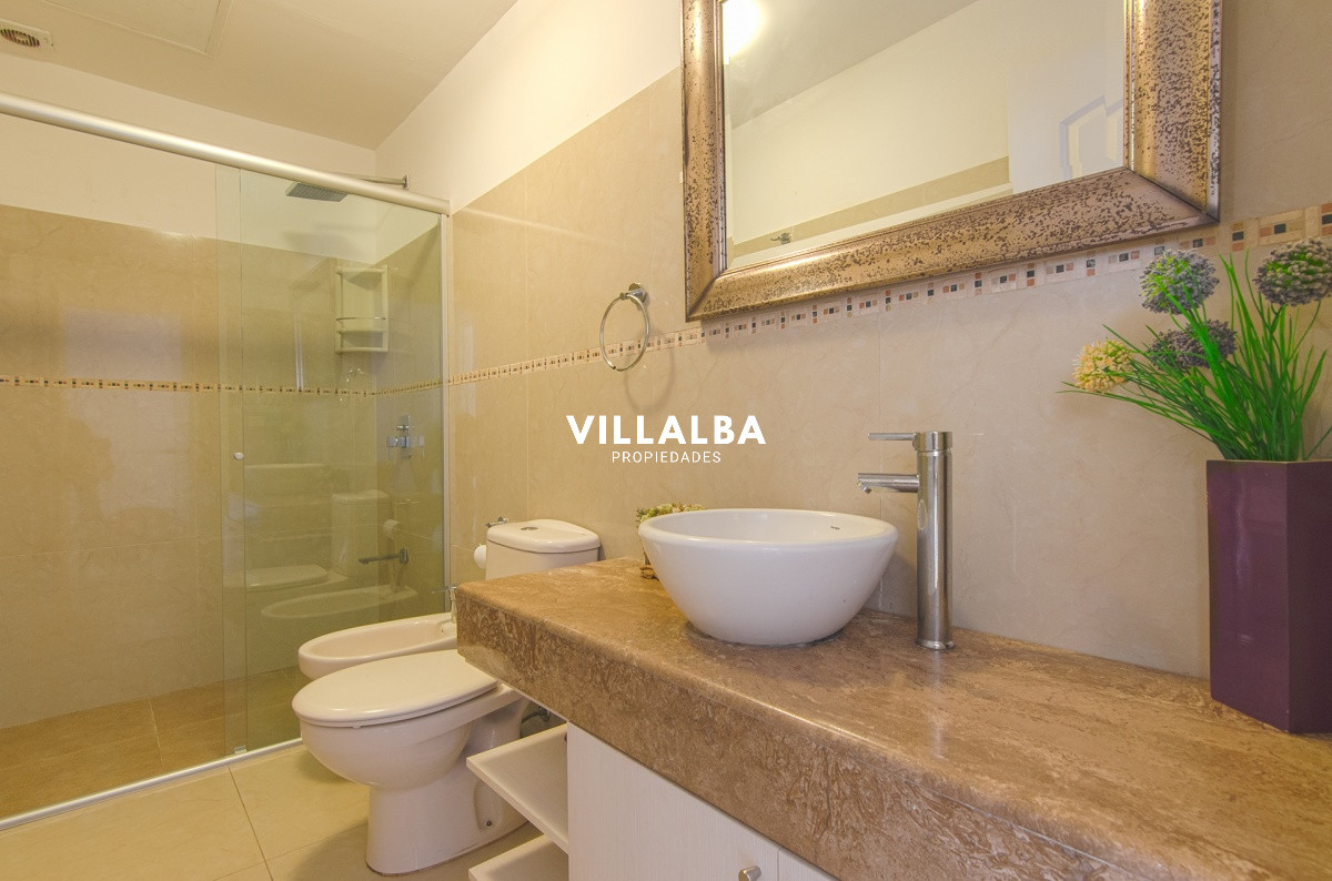 Casa ID.912 - Casa en Venta La Arbolada Punta del Este.