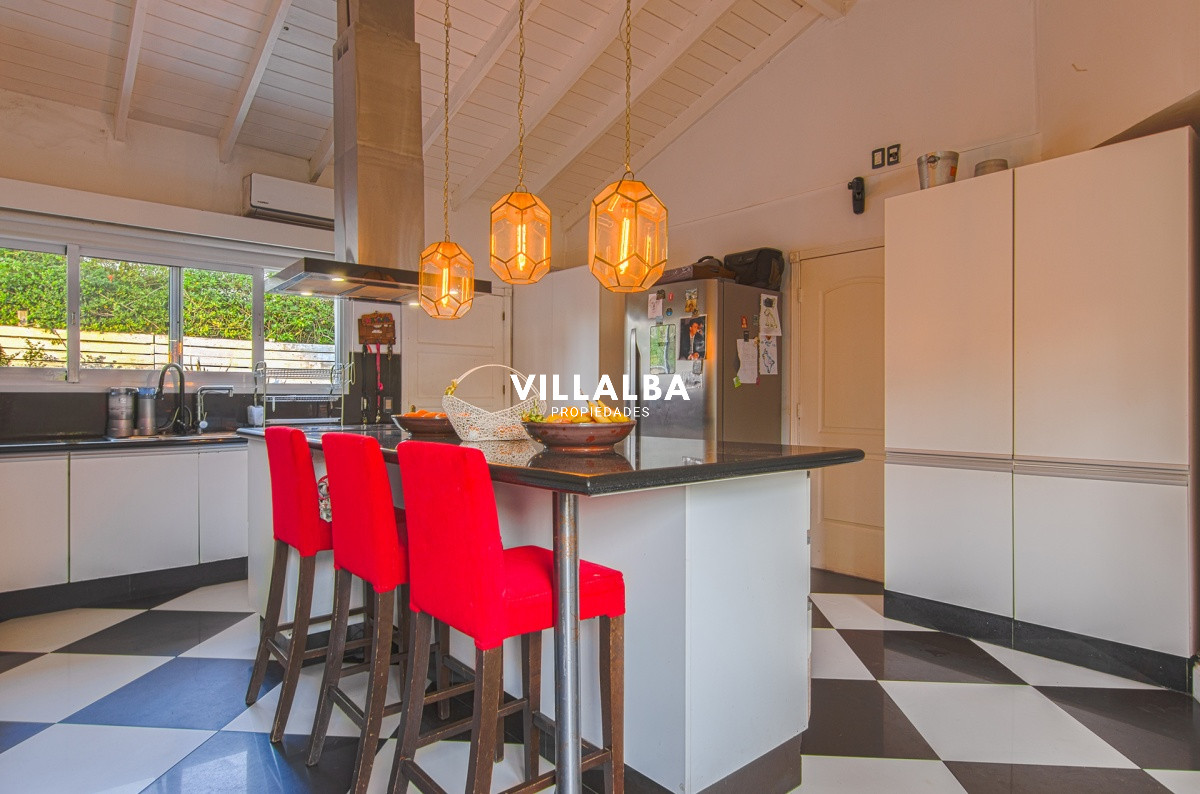 Casa ID.912 - Casa en Venta La Arbolada Punta del Este.
