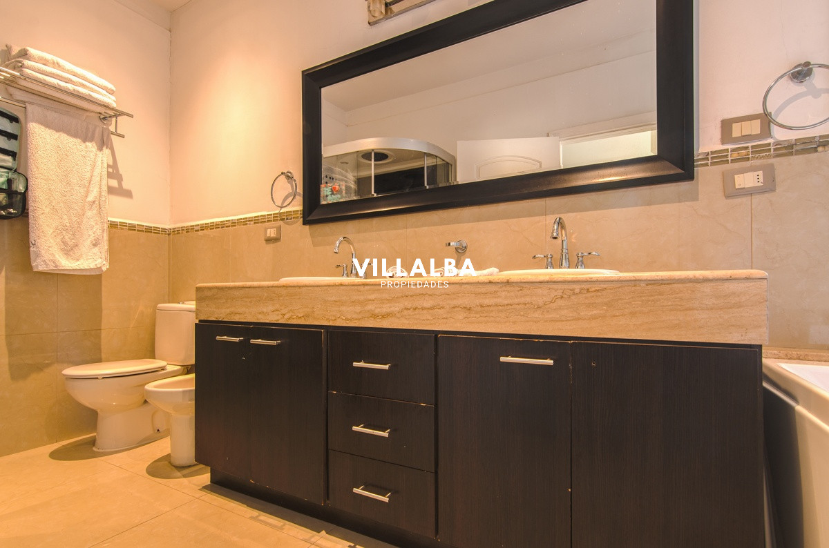 Casa ID.912 - Casa en Venta La Arbolada Punta del Este.