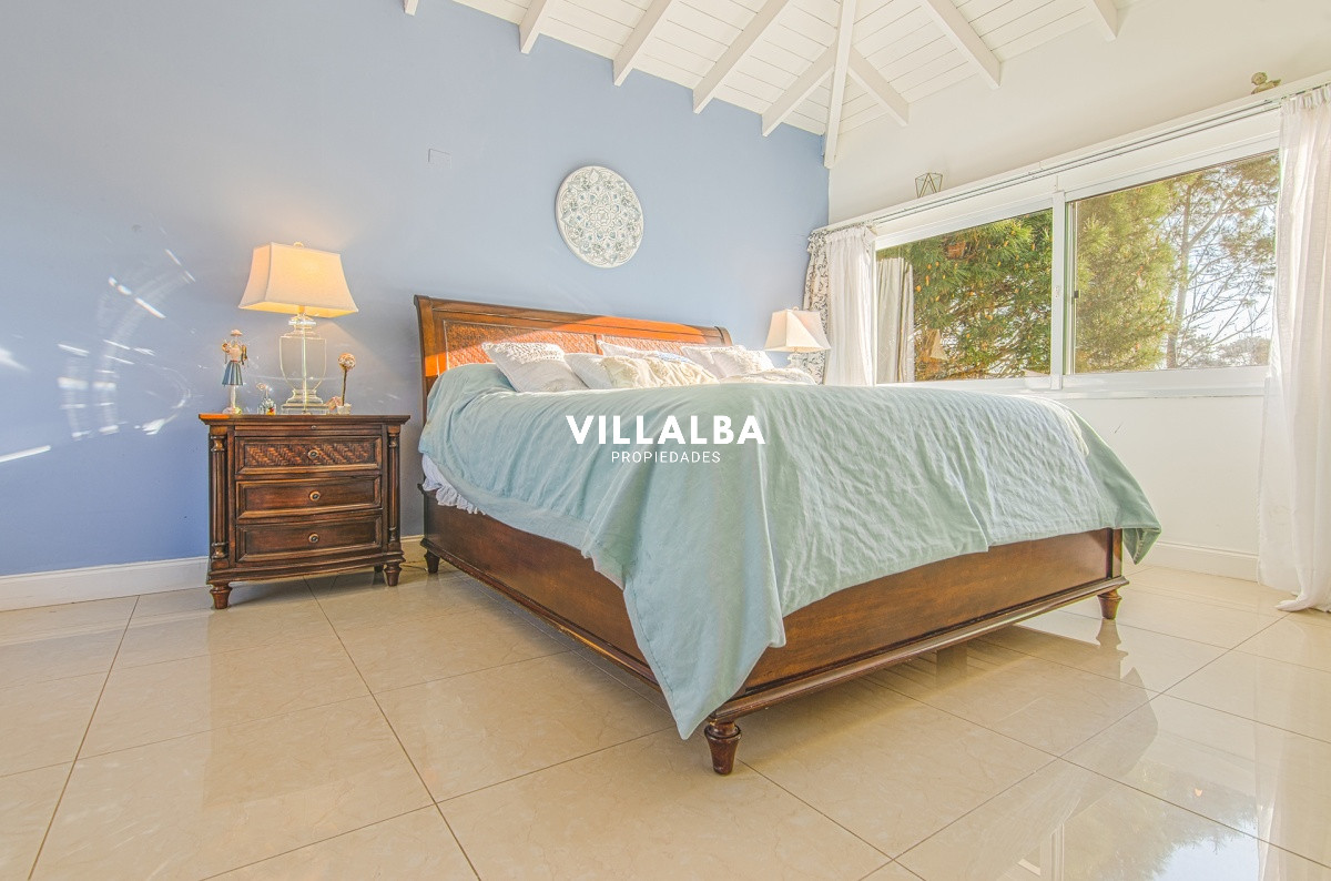 Casa ID.912 - Casa en Venta La Arbolada Punta del Este.
