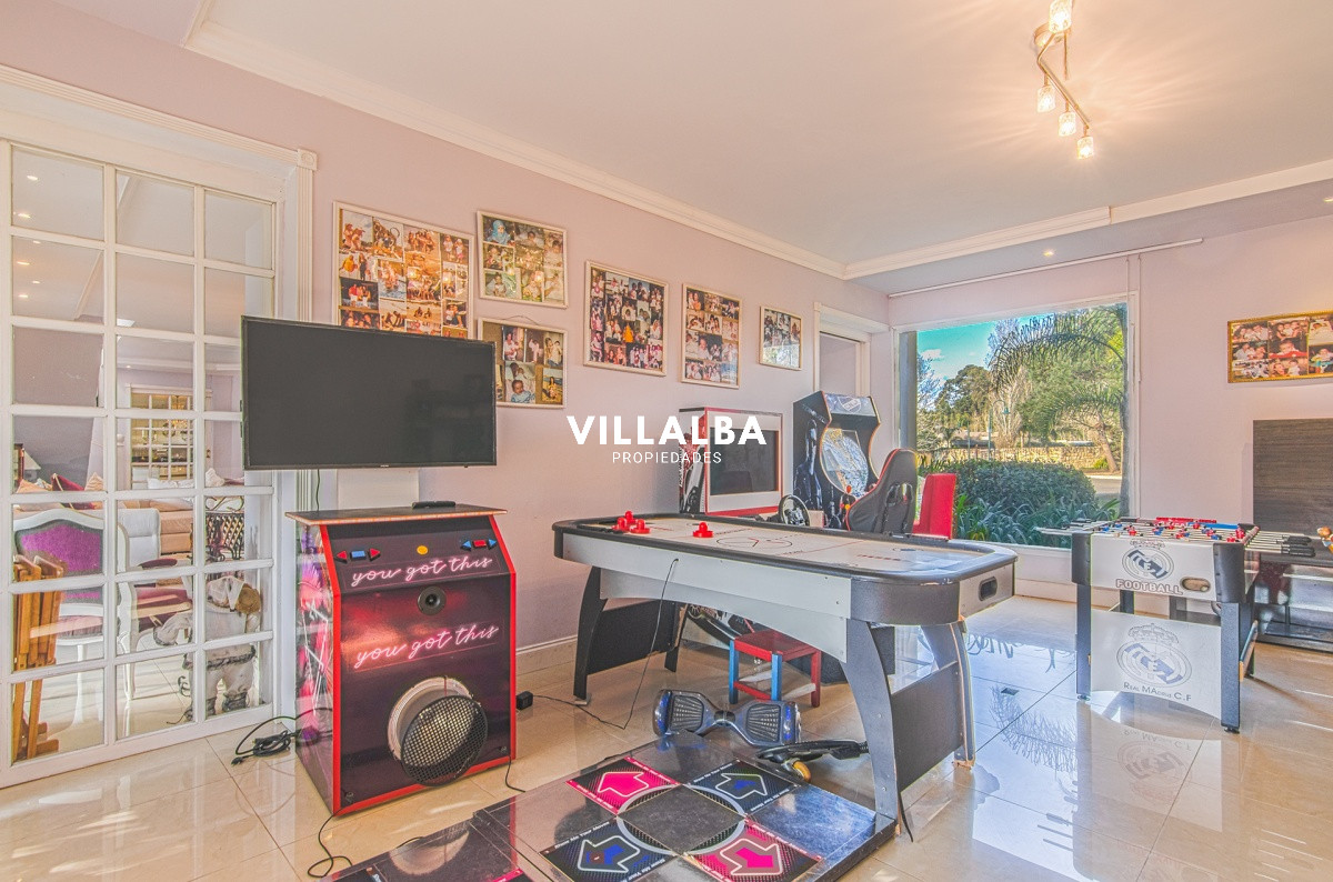 Casa ID.912 - Casa en Venta La Arbolada Punta del Este.